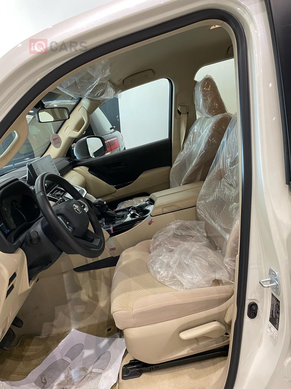 تۆیۆتا لاند کروزەر